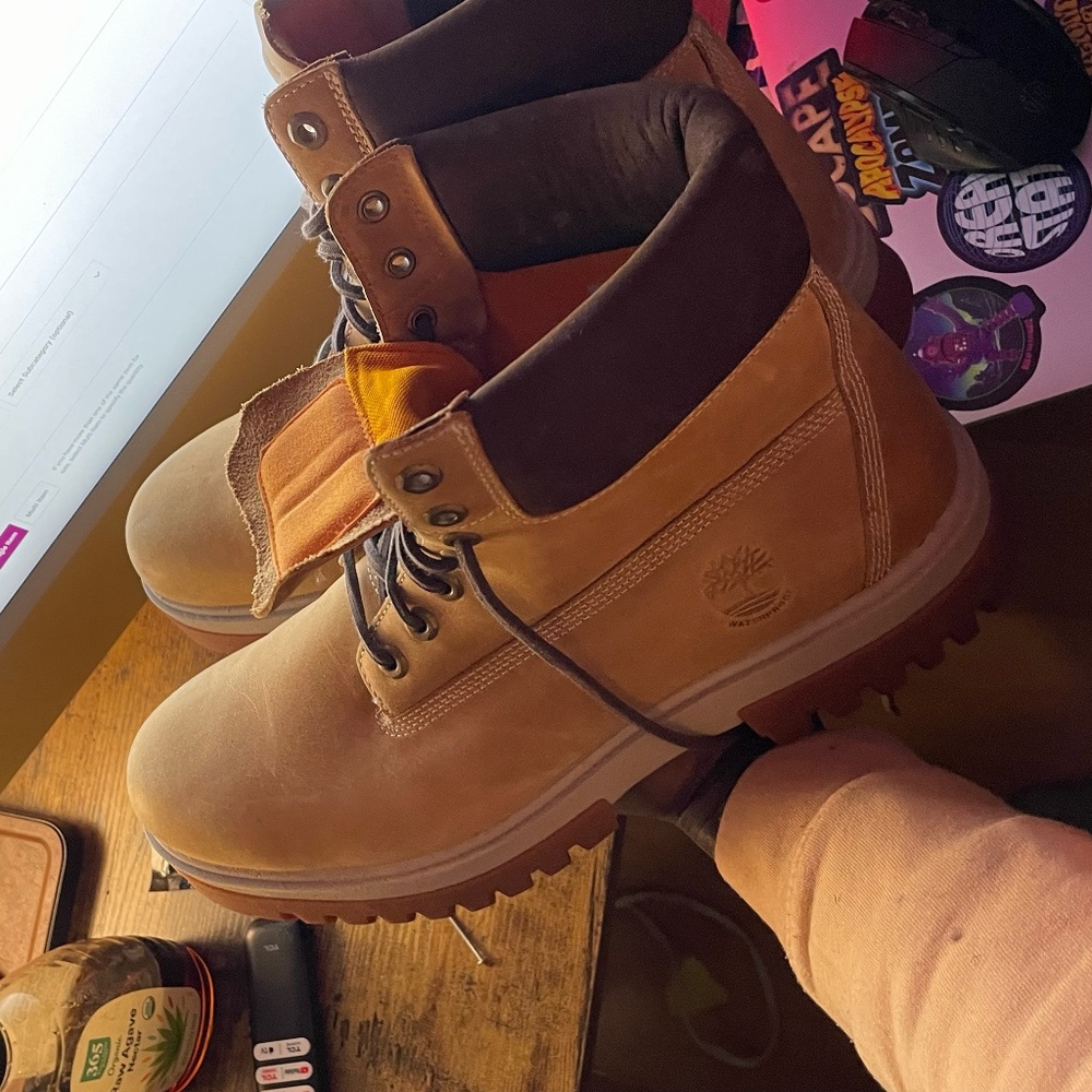 MEN TIMBERLAND BOOTS